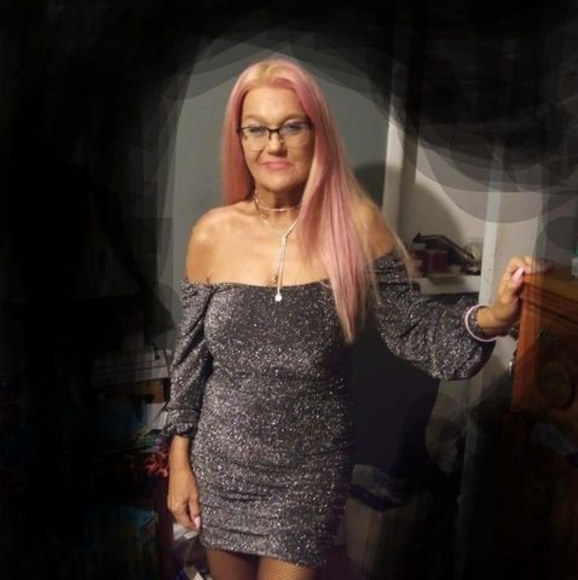 Meet your Posher, Frances - Picture 1 of 1